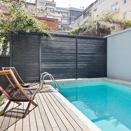 My Space Emirates - Modern Duplex With Private Garden And Swimming Pool