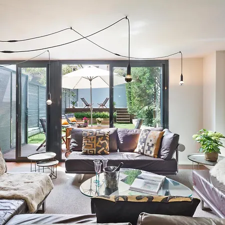 My Space Emirates - Modern Duplex With Private Garden And Swimming Pool Apartment Barcelona