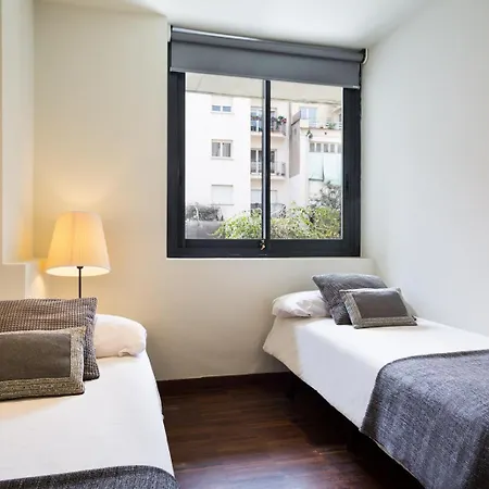 Apartment My Space Emirates - Modern Duplex With Private Garden And Swimming Pool *